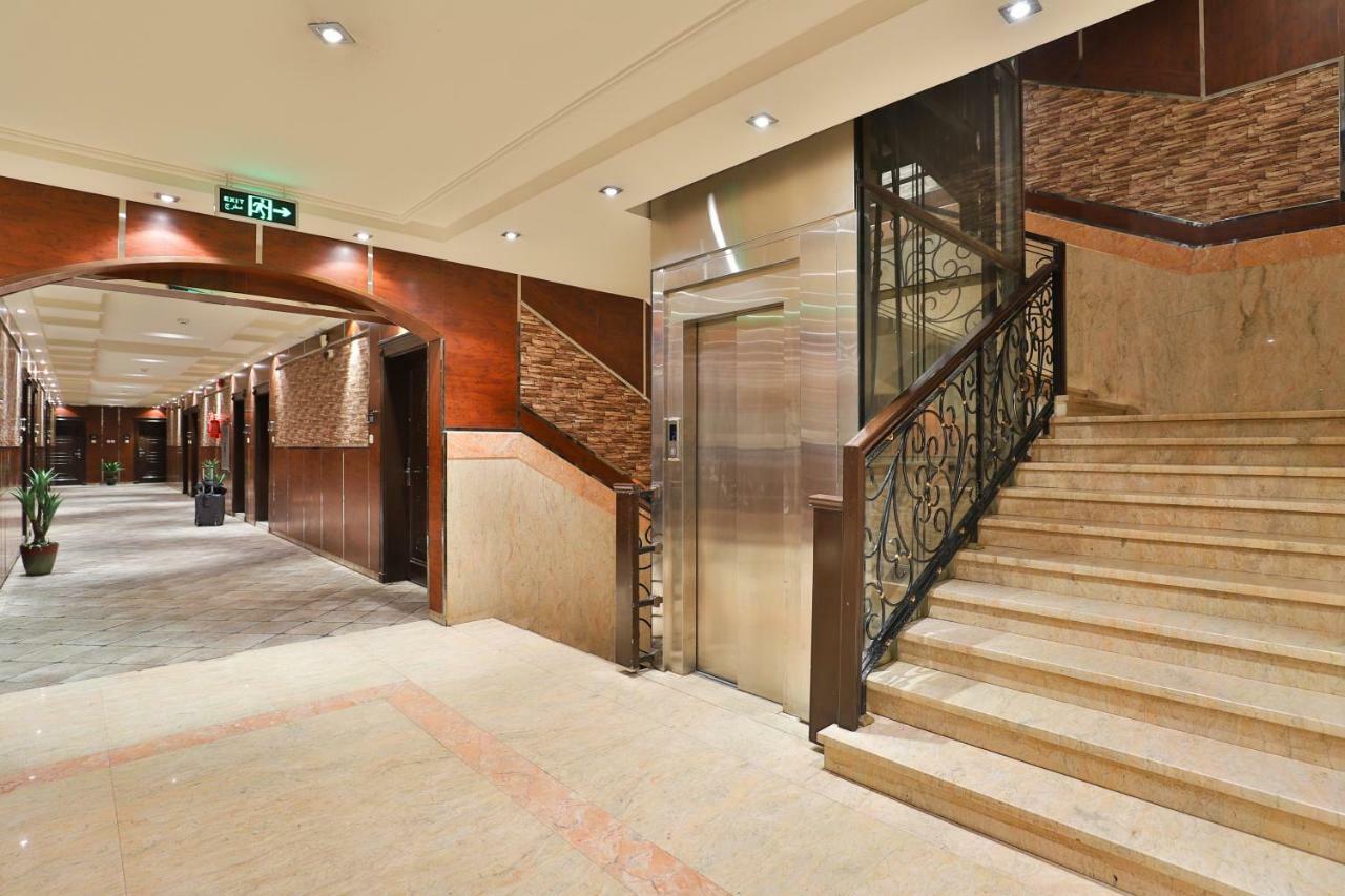 قصر اليمامة للاجنحة الفندقية-فرع السلام Riyadh Exterior photo